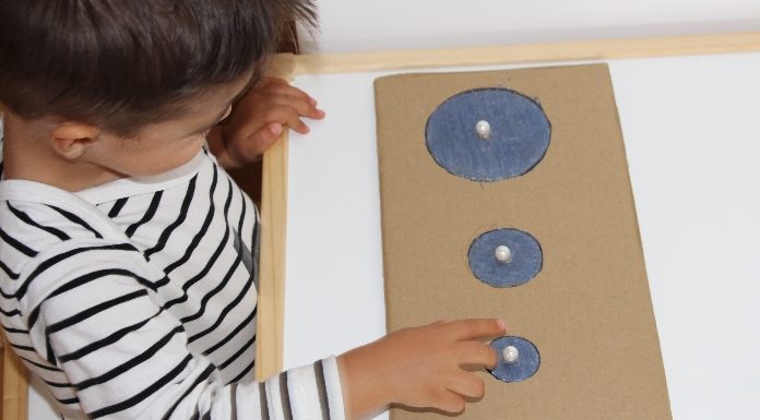Puzzle Montessori de pegas em cartão DIY-capa